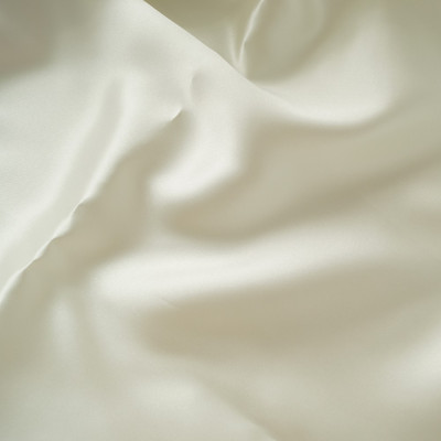 Атлас дешевий молочний (105 gsm) 2